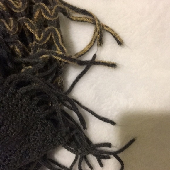 Scarf - Picture 3 of 3